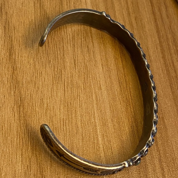 Beautiful vintage Navajo turquoise needlepoint 925 sterling silver bracelet - Picture 4 of 10